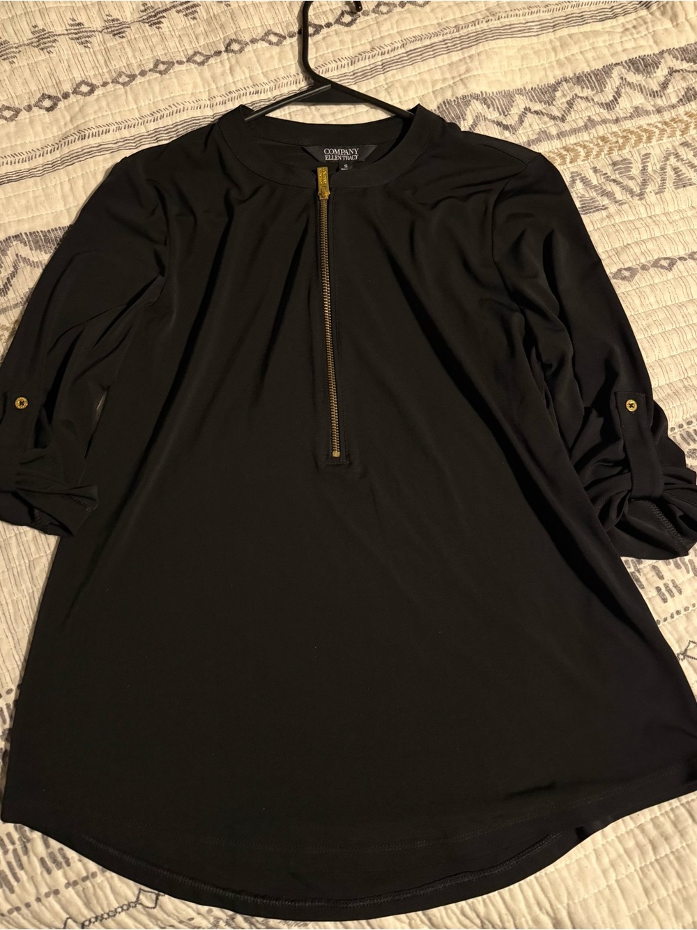 🖤NWT~Ellen Tracy Black Long Sleeve Half-Zip Top with Gold Zipper